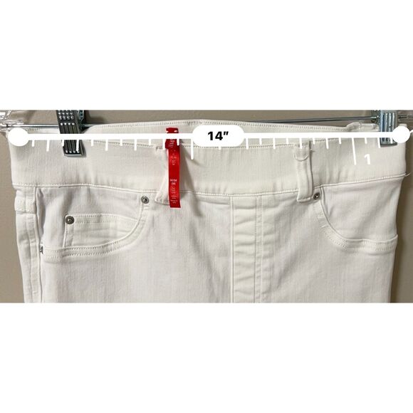 Spanx white skinny jeans. Size M-Tall. - Picture 5 of 7